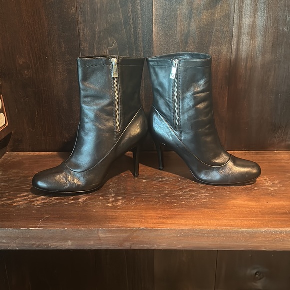 COACH boots size 9B - Picture 2 of 10